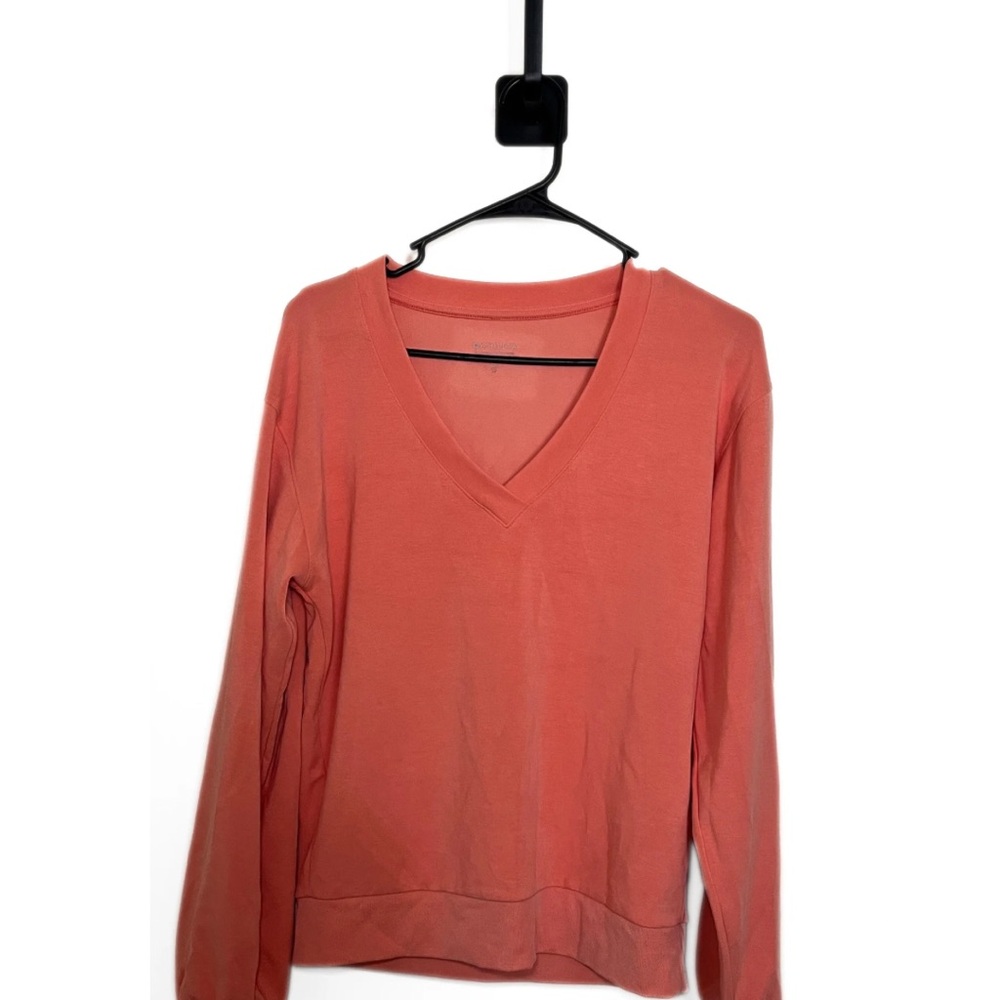 Athleta Peach V-Neck Top